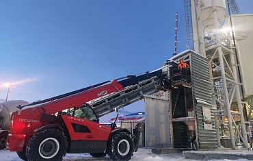 Телескопический погрузчик Арлифт для работы на высоте