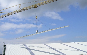 Монтаж кровельных сэндвич-панелей